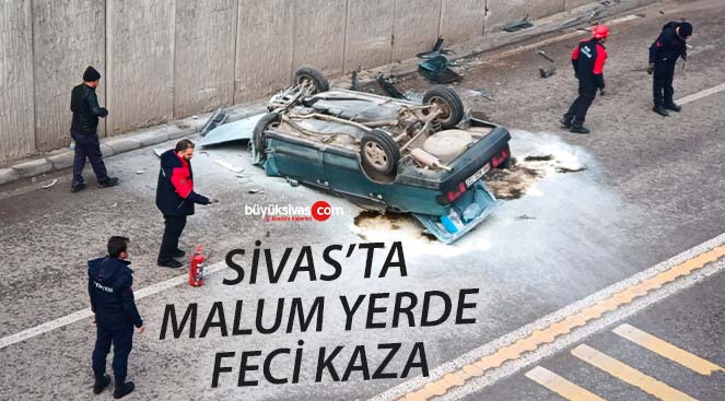 Sivas’ta feci trafik kazası… Araçtan iki kişiyi çıkardılar