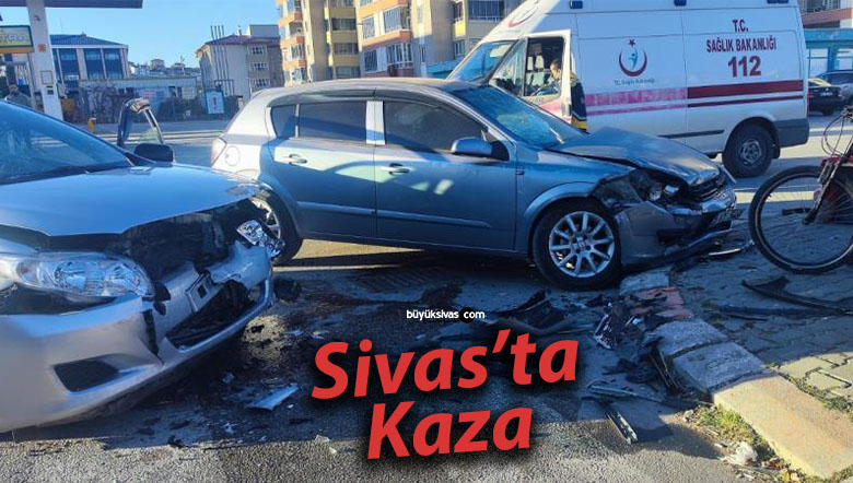 Sivas’ta Zincirleme Trafik Kazası: 3 Yaralı