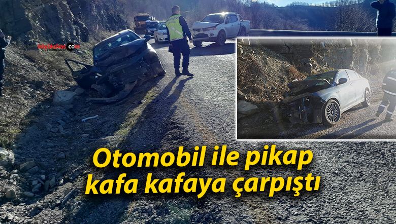 Otomobil ile pikap kafa kafaya çarpıştı