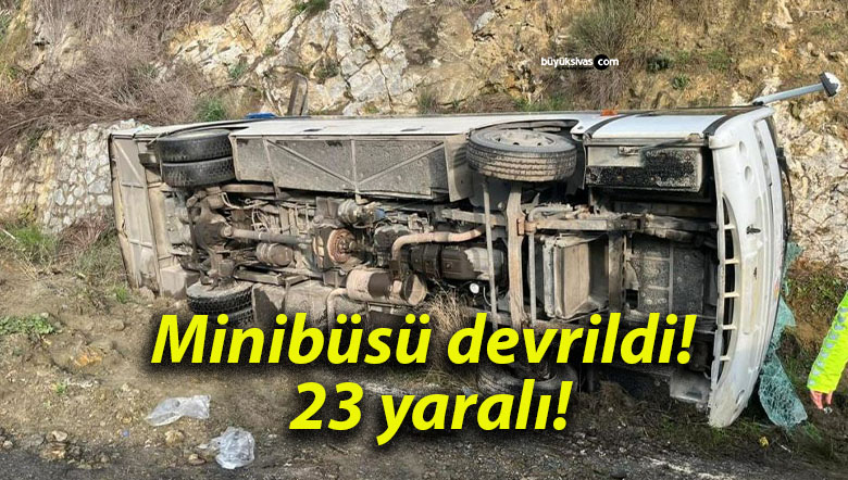 Minibüsü devrildi! 23 yaralı!