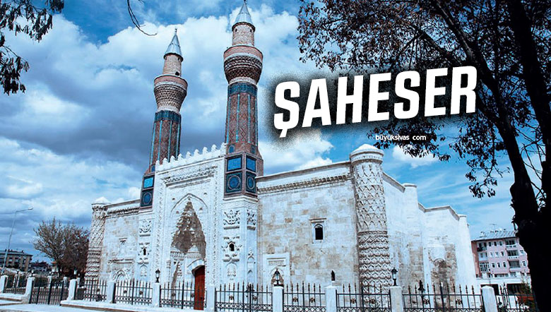 Tarihi Sivas Gök Medrese, geçmişten günümüze ışık tutuyor