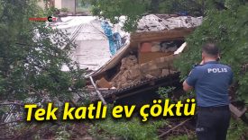 Tek katlı ev çöktü