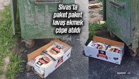 Sivas Huzur Mahallesi’nde israf skandalı: Paketinden çıkarılmamış lavaş ekmekler çöpe atıldı