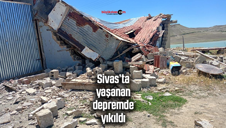 Sivas’ta meydana gelen depremde bir bina yıkıldı, yardım bekleniyor