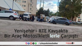 Kaza Işıklarda Gerçekleşti: Otomobil Motosikletlilere Çarptı