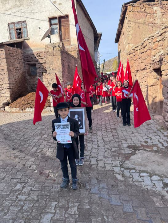 Sivas’ın Gaziköyü’nde 29 Ekim coşkusu!