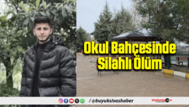 Okul Bahçesinde