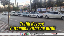 Trafik Kazası! 7 Otomobil Birbirine Girdi!