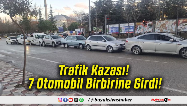 Trafik Kazası! 7 Otomobil Birbirine Girdi!