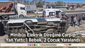 Minibüs Elektrik Direğine Çarpıp