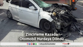 Zincirleme Kazada Otomobil